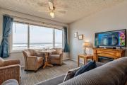 Sea Gypsy Rentals - Oceanfront Suite - Sleeps 6