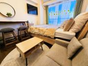 Cozy room Airport and Disneyland direct bus