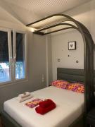 Dreamy Central Corner