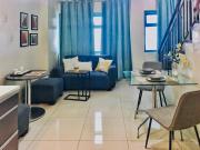 Best Value Stylish Loft Steps from Greenbelt Mall