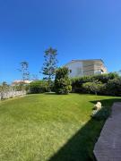 Standalone Villa in Diplo 2, Walk to the Beach, Hot Deal!