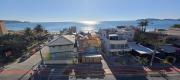 Apartamento com Vista Mar na Zona Central da Praia com 02 Dormitórios
