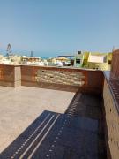 Green Beach, Spacious 3 Story Private Villa, North Coast