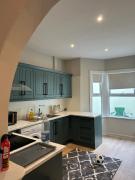 Spacious 4BR Home In Greenwich