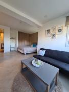 Monoambiente cálido frente a playa bonita