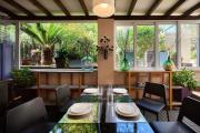 Cool ambiance, 2Brs , Private Garden & Parking