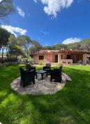 Beachfront Villa Sea & Garden - 2BR - AC - WiFi - BBQ - Parking - Pet Friendly