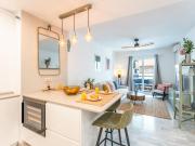 Pass the Keys Stylish 3 Bed Flat in Los Pacos