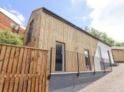 The View - Private Car Park with CCTV - Fast WiFi - Peaceful Retreat with Views for Business or Couples