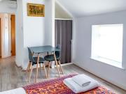 Glastonbury-FreeParking-ContactlessCheckIn-Sleeps2