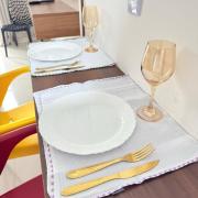 47NV Studio Liberdade SP 300 mts Metro Japão, acomoda até 03 pessoas