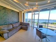 Семейные апартаменты в Мост Сити зал и 1 спальня, вид на реку, балкон Ванна