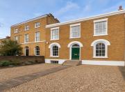 Modern & Stylish House in Deptford