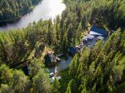 White mountain Lodge