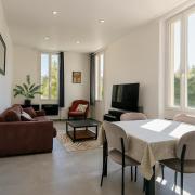 Cozy T2 Riviera apartment