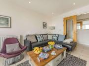 3 Bed in Tenby FB055