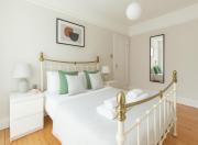 Sophisticated 2 Bed Garden Flat in Acton
