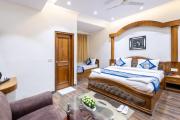 Hotel Garden View - Near Karol Bagh Metro Station and Gaffar Market
