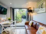 1 Bed in Highcliffe 90444
