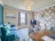 Apartment 6 - 1 Bedroom Town view