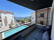 Sea Slatine I - Modern apartment with pool - 30 meters from the beach