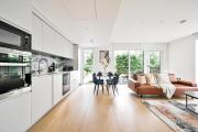Luxury Apt In White City Living - Ideal For Family & Business Stay Luxury Apt In White City Living - Ideal For Family & Business Stay