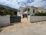 Apartmani Curic beachfront by Pag tours