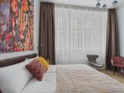 Ground-Floor Loft Studio in Old Town