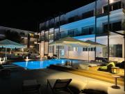 Top Paralimni