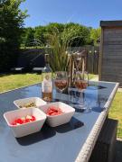 Comfortabel 6-persoons huisje nabij strand, bos, duinen en stad