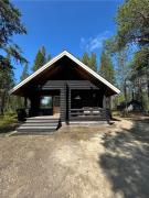 Viihtyisä mökki riekkojen mailla Hetassa