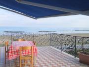 Attico con terrazza spaziosa vista mare 360 gradi