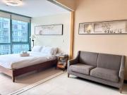 Thompson Suites Queen Room, One Uptown Residences, XBOX & Netflix