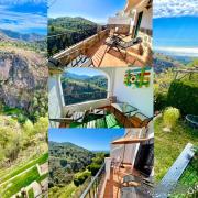 Apartamentos Axarquia , Frigiliana, terraza privada con vistas a la montaña rio y al mar