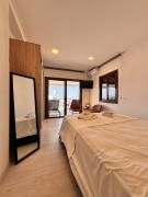 Cozy 1-Bedroom Apartment