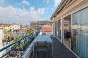 REF 1493 - Cannes -City Center Banane District