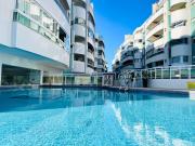 APÊ COM PISCINA NO LE GRAND PARC, PRAIA A 5min