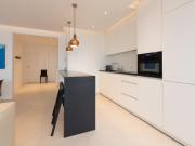 Apartment on Zeedijk with Sea View