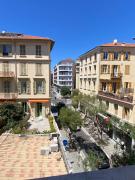1 bedroom flat in the best street Nice