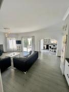 Villa Large Garden&Outdoor Space