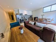 Stylish Cape Town City Apartment Work & Play