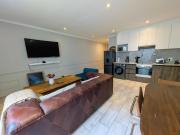 Stylish Cape Town City Apartment Work & Play