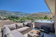 Relax penthouse private jacuzzi Split area