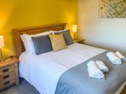 Top Newton by the Sea