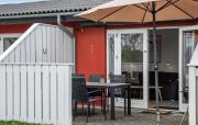Cozy Apartment In Aakirkeby With Wifi