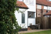 Beautiful 2 Bedroomed Cottage with Garden 10 minutes from Hornsea Beach Beautiful 2 Bedroomed Cottage with Garden 10 minutes from Hornsea Beach