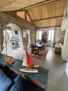 Maison chaleureuse dans les Landes à 2 min du lac et 25 min de Plage Biscarosse en voiture