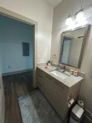 Elegant City Escape ,Steps to Hotspots