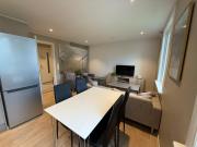 Modern apartment with free parking