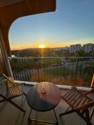 Joli appartement vu Lac Metro